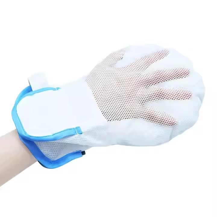 Anti-scratch gloves